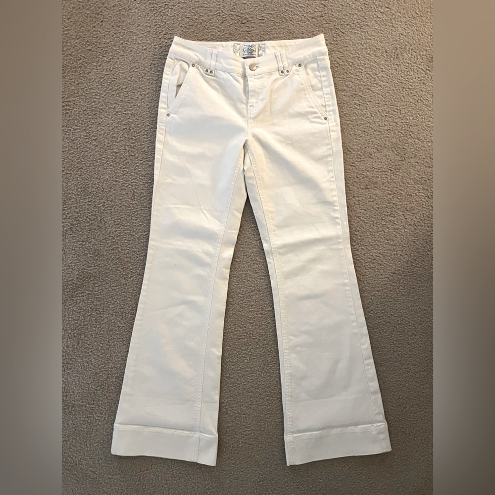 White House Black Market white flare jeans Sz 2